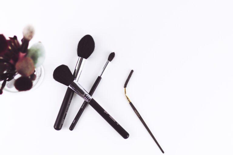 cosmetic brushes